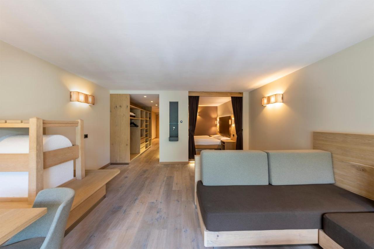 Design & Suite Hotel Ciarnadoi Vigo di Fassa Exterior foto