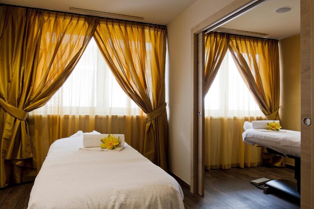 Design & Suite Hotel Ciarnadoi Vigo di Fassa Exterior foto